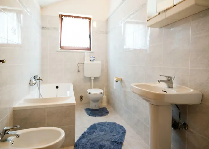 아파트 App Cerneka