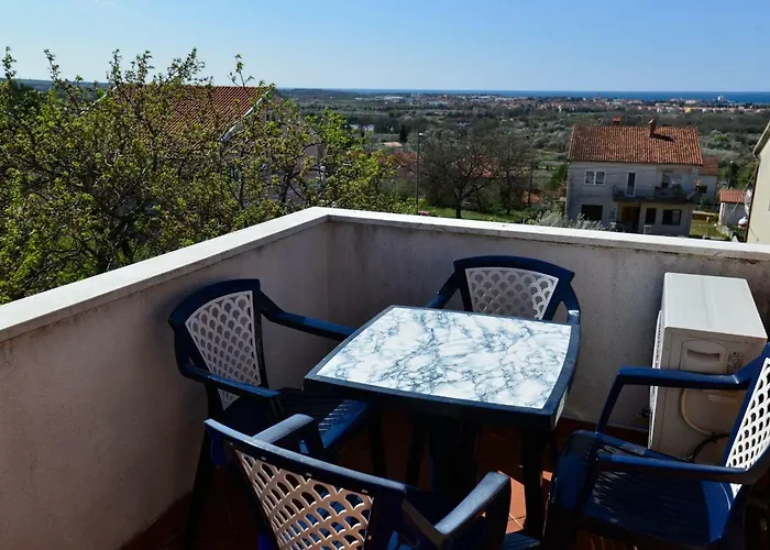 아파트 App Cerneka 우마그